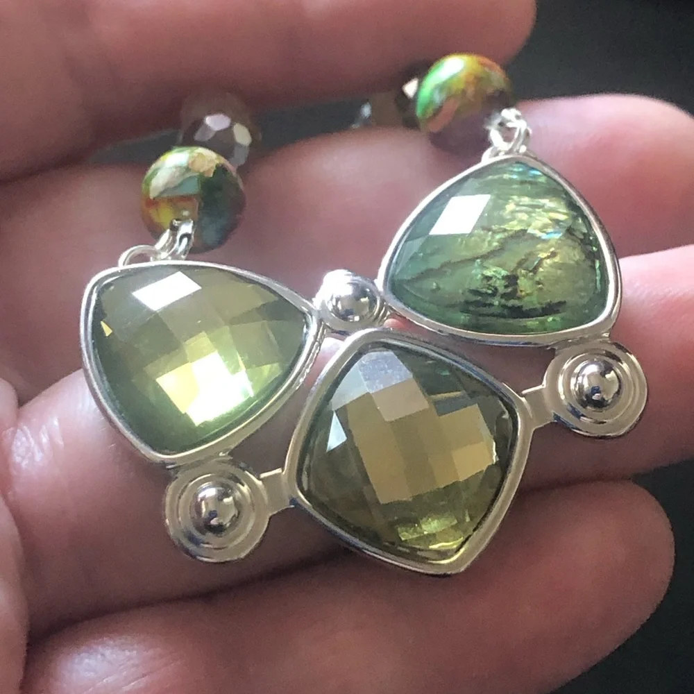 Handcrafted genuine stone cal silica citrine bow tie pendant necklace